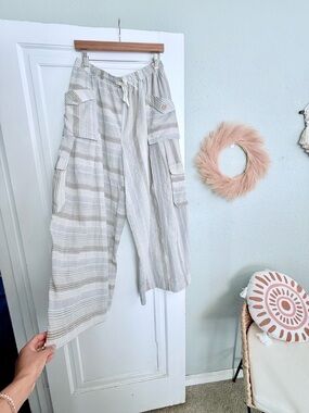 Oli & Hali Light Beige Striped Wide-Leg Cargo Pants